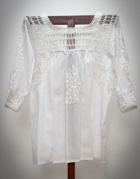 Blusa Blanca Bordada