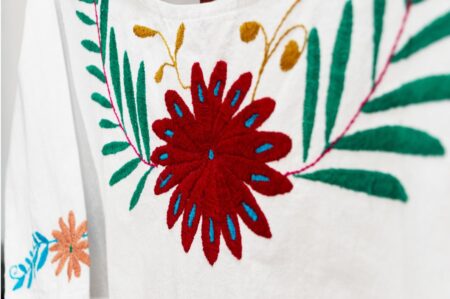 Blusa con Manga de tres Cuartos