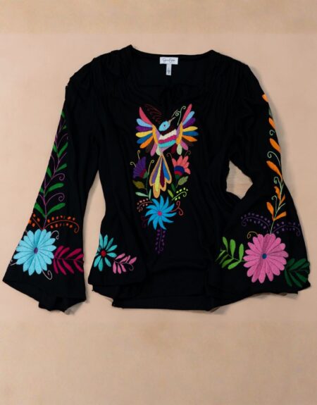 Blusa Negra de Manga Larga