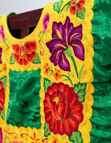 Huipil en Color Verde