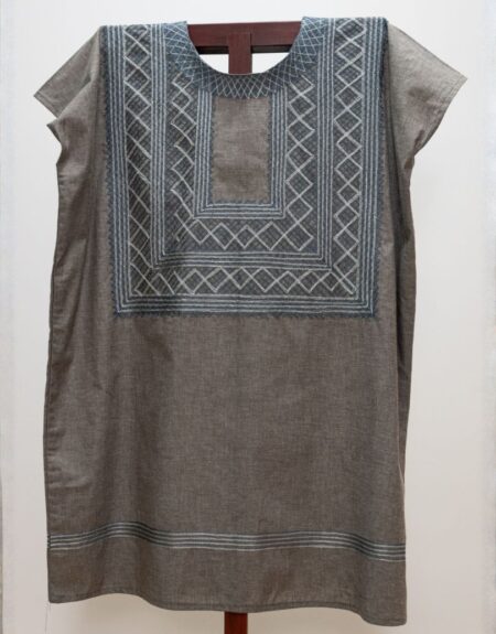 Huipil gris