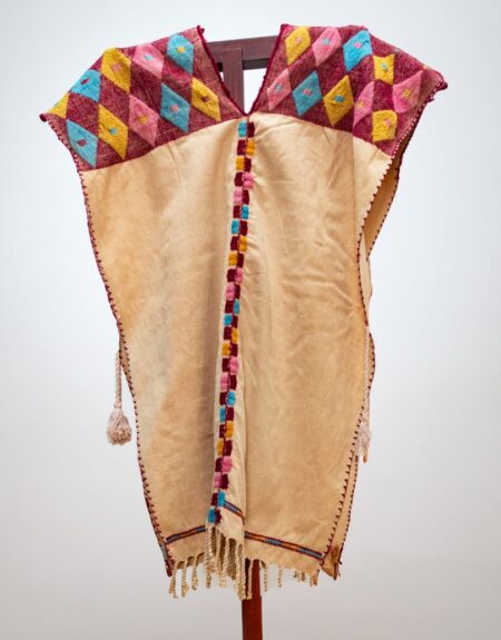 Poncho color crudo con Tintes Naturales