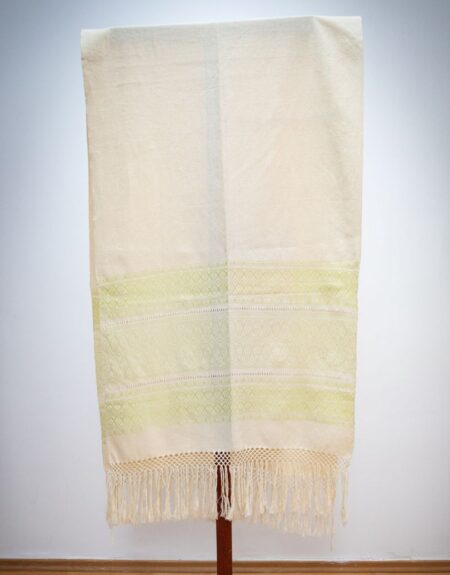 Rebozo oaxaqueño dorado