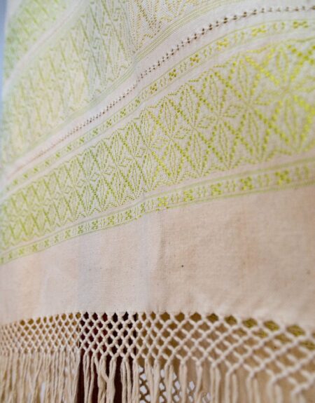 Rebozo Oaxaqueño Dorado