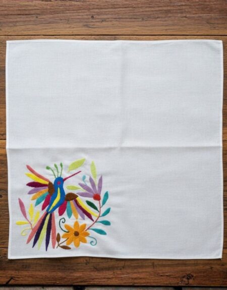 Servilleta con Bordado de Colibrí
